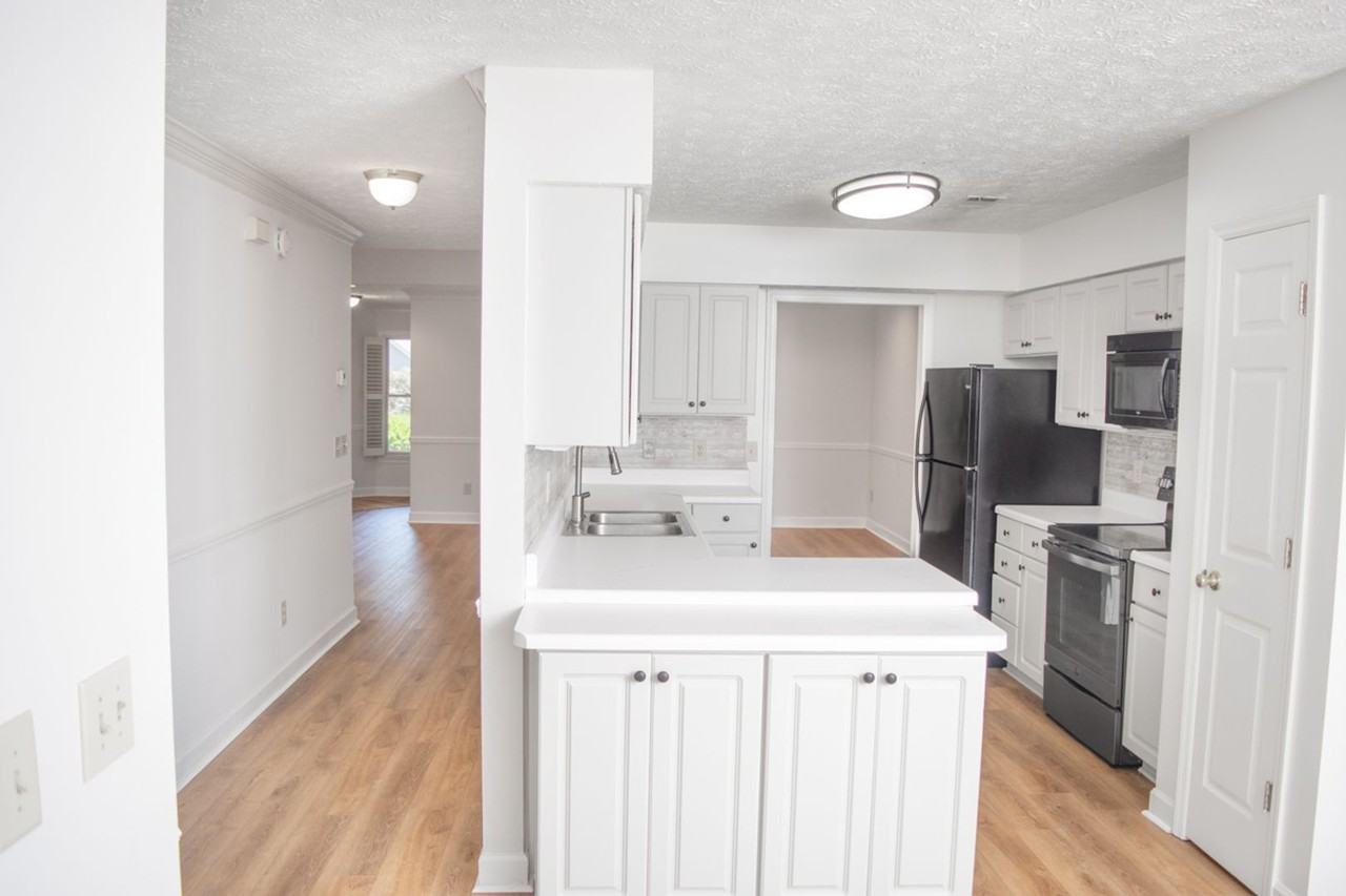 637 Homewood Dr - Photo 3 of 16