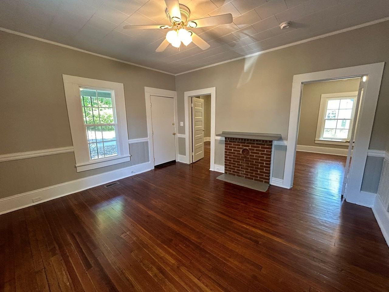 335 Patterson Ave - Photo 2 of 10
