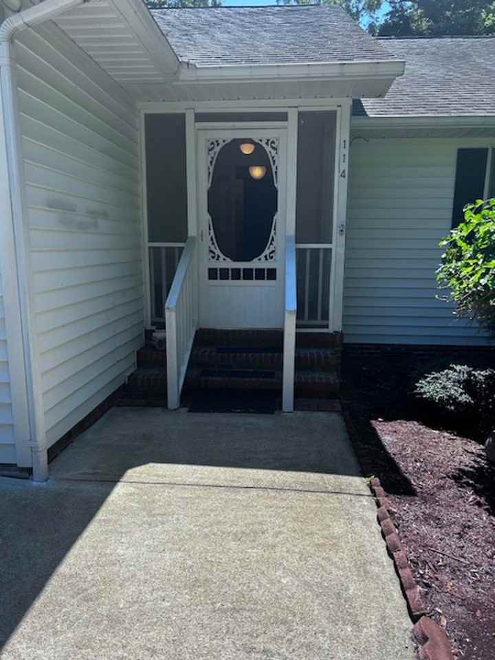 114 Massachusetts Rd - Photo 2 of 28