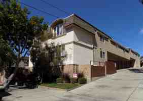 featured image of 2741 E Wall St