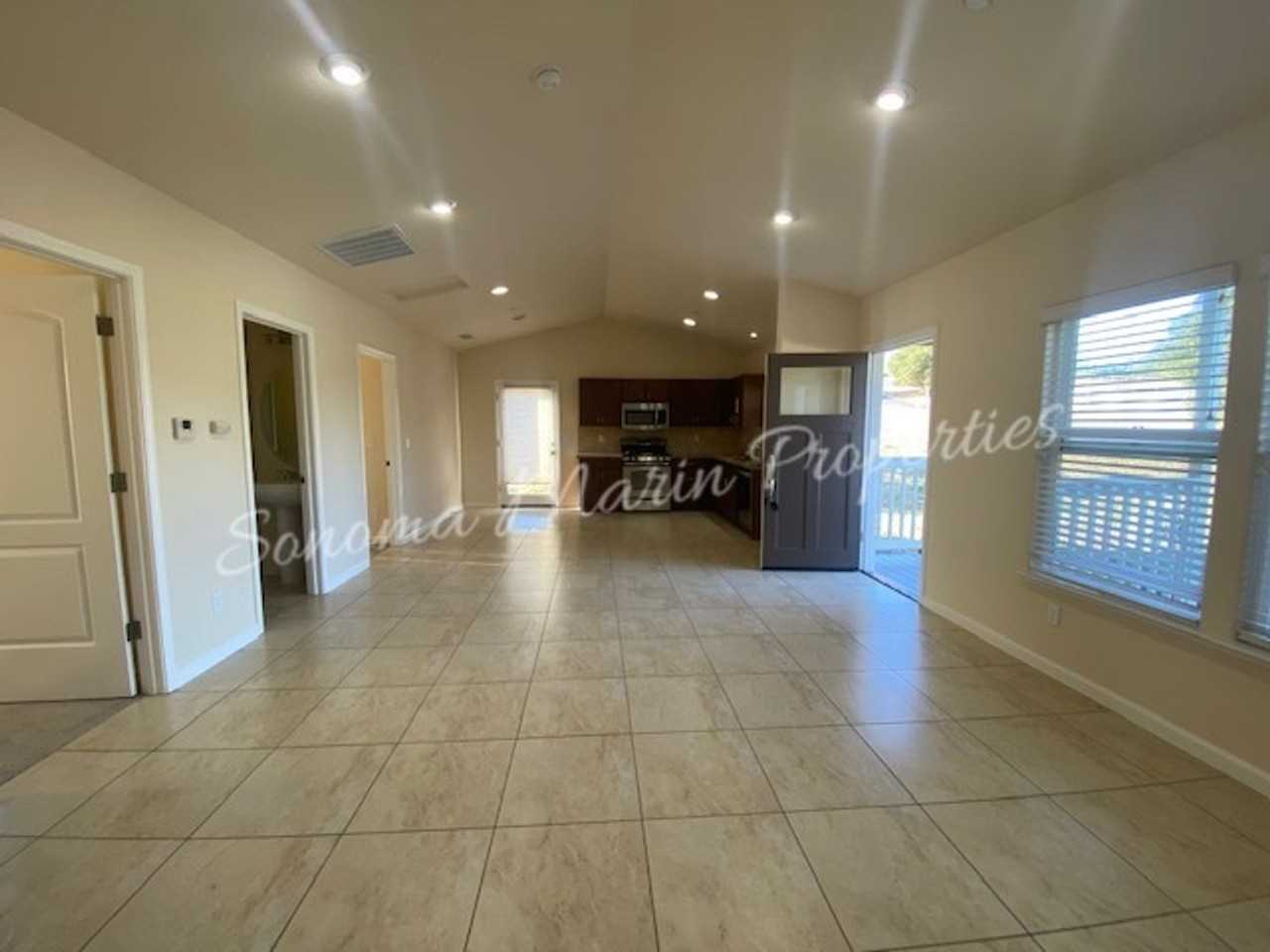 701 Ia Raye Lane - Photo 7 of 36