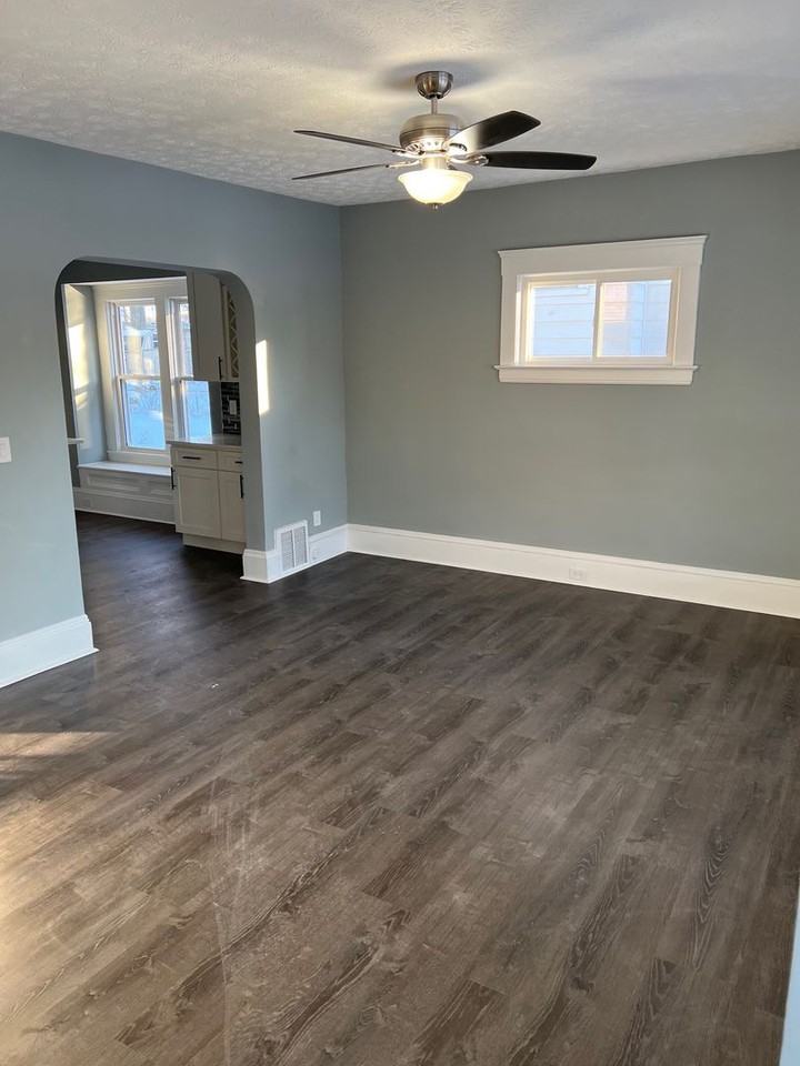 1625 Alameda Ave - Photo 3 of 31