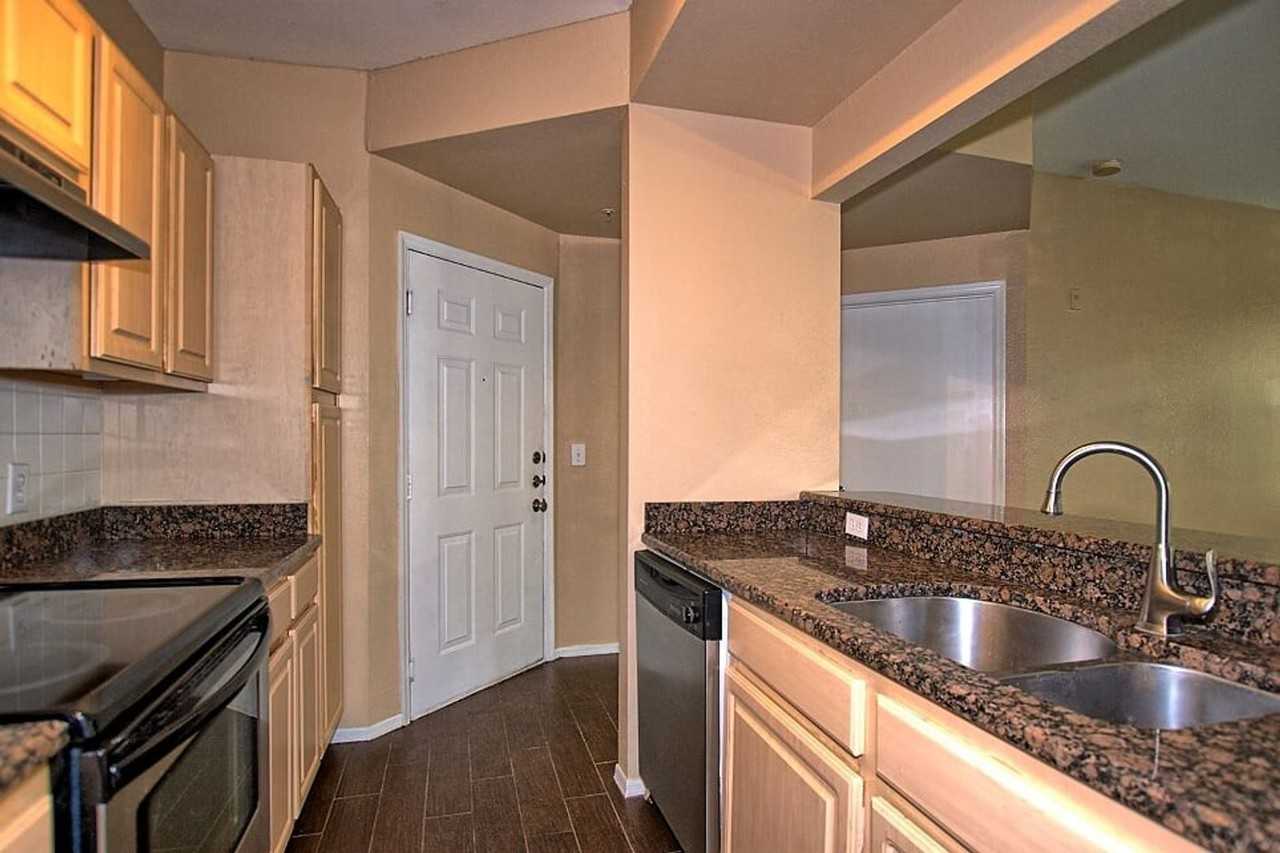 413 Summit Ridge Pl - Photo 5 of 22