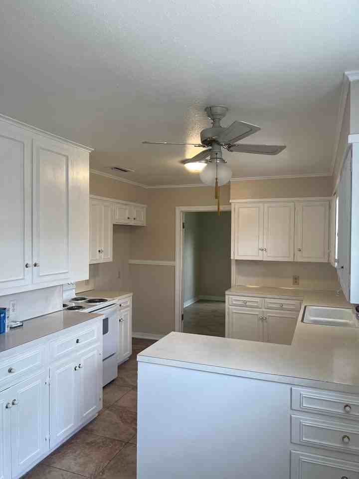 810 Captain Shreve Dr - Photo 4 of 17