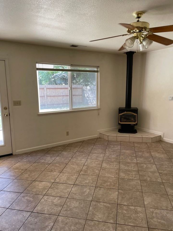 12 Capshaw Ct - Photo 6 of 20