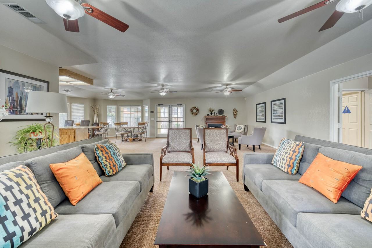 The Grove Apartments - Photo 5 of 30