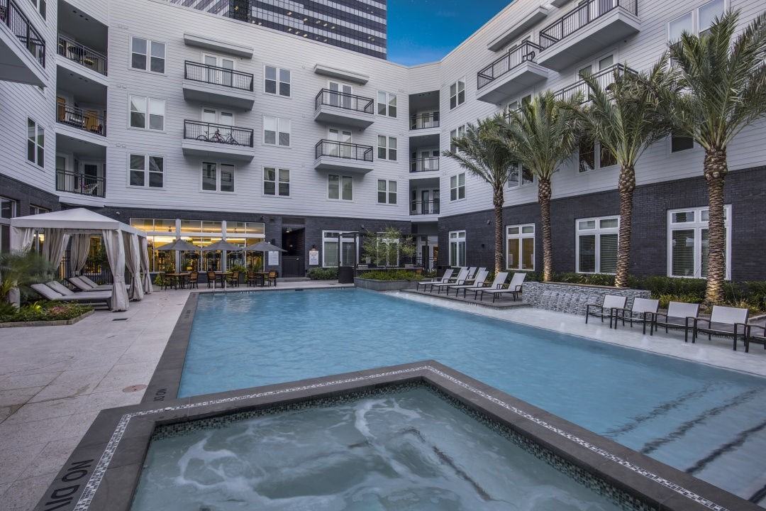 Folio West - Photo 2 of 36