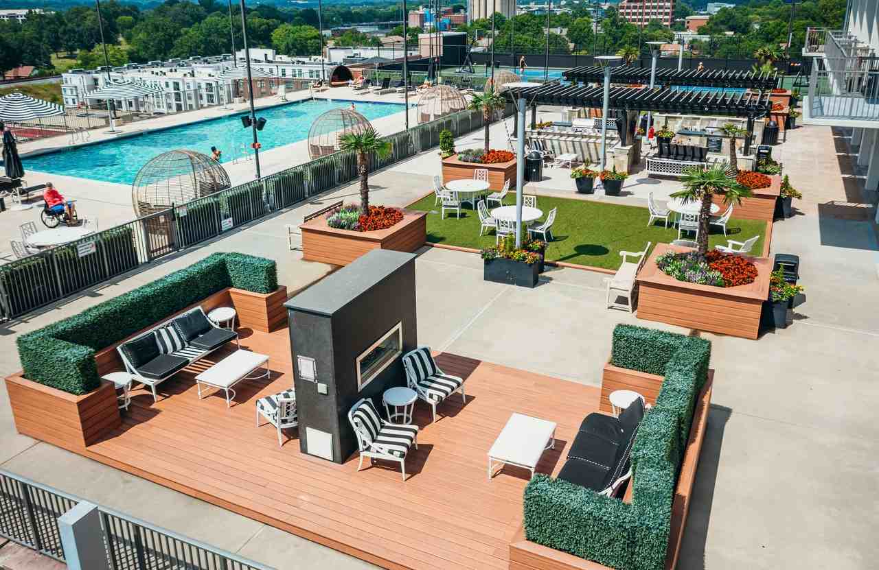 The VUE Charlotte On 5th - Photo 4 of 50