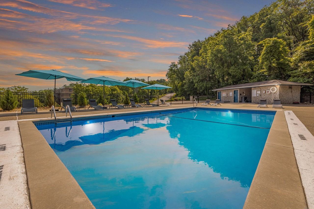 The Flats At Fox Hill - Photo 2 of 48