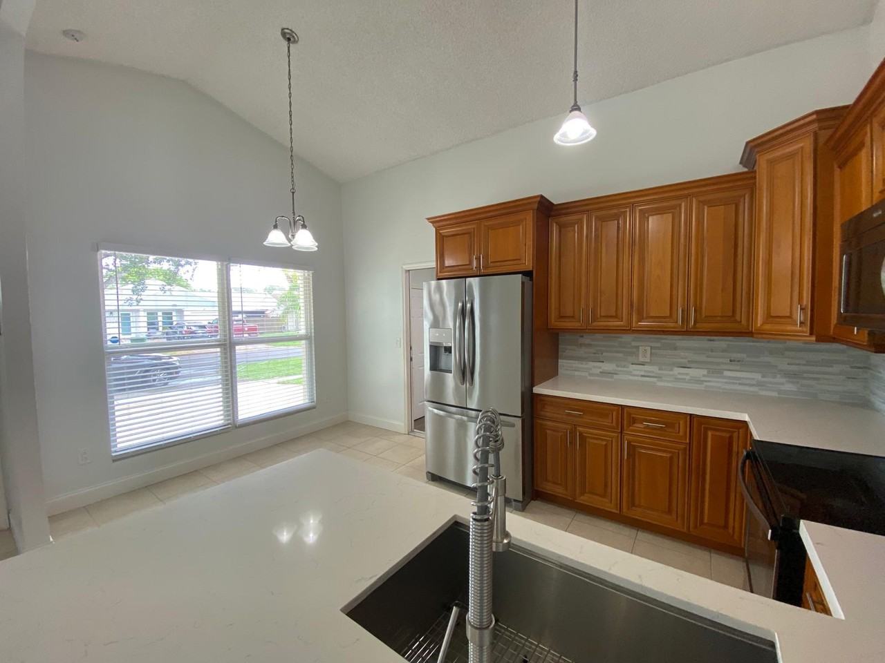 8680 Southwest 16th Street - Photo 3 of 7