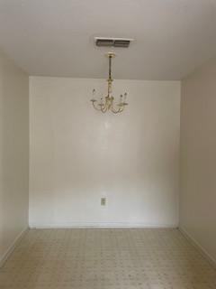 906 Navajo Trail - Photo 3 of 4