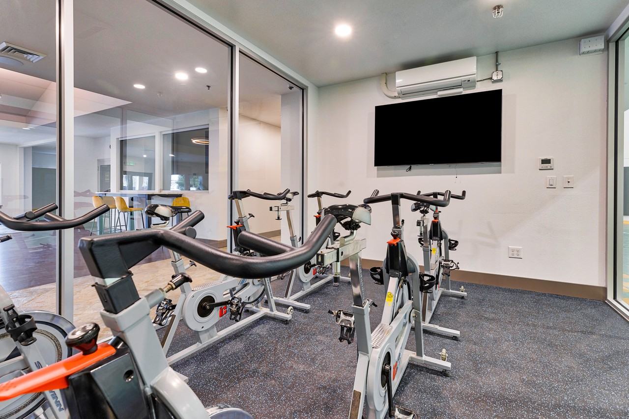 The Retreat at Bothell - Photo 7 of 20