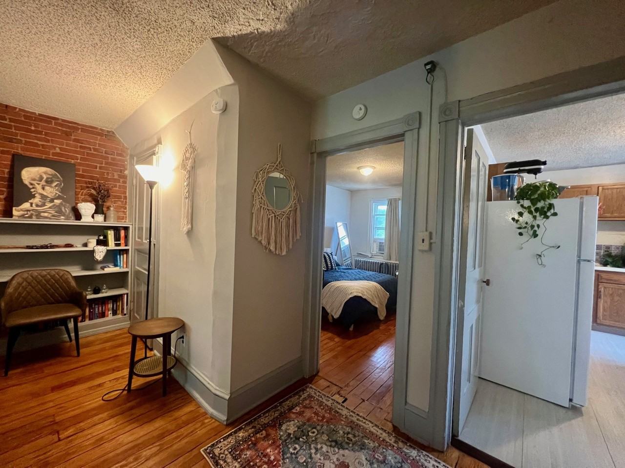 1507 W 14th St #3 - Photo 5 of 20