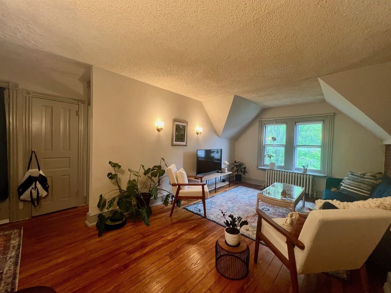 1507 W 14th St #3 - Photo 7 of 20