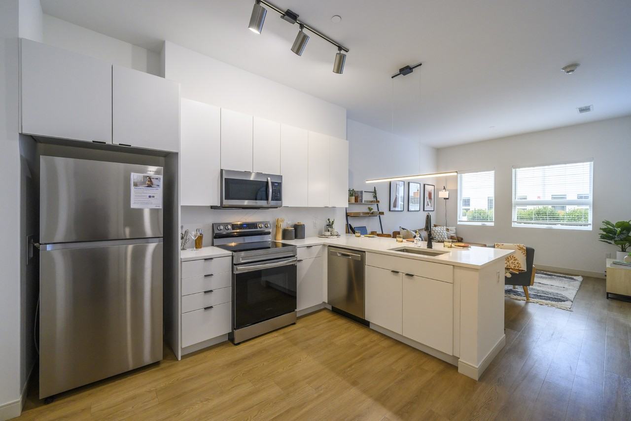 Crosby Hill - Photo 4 of 16