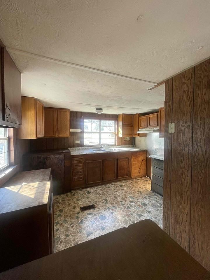 103 Clark Street Trailer #1 - Photo 2 of 6