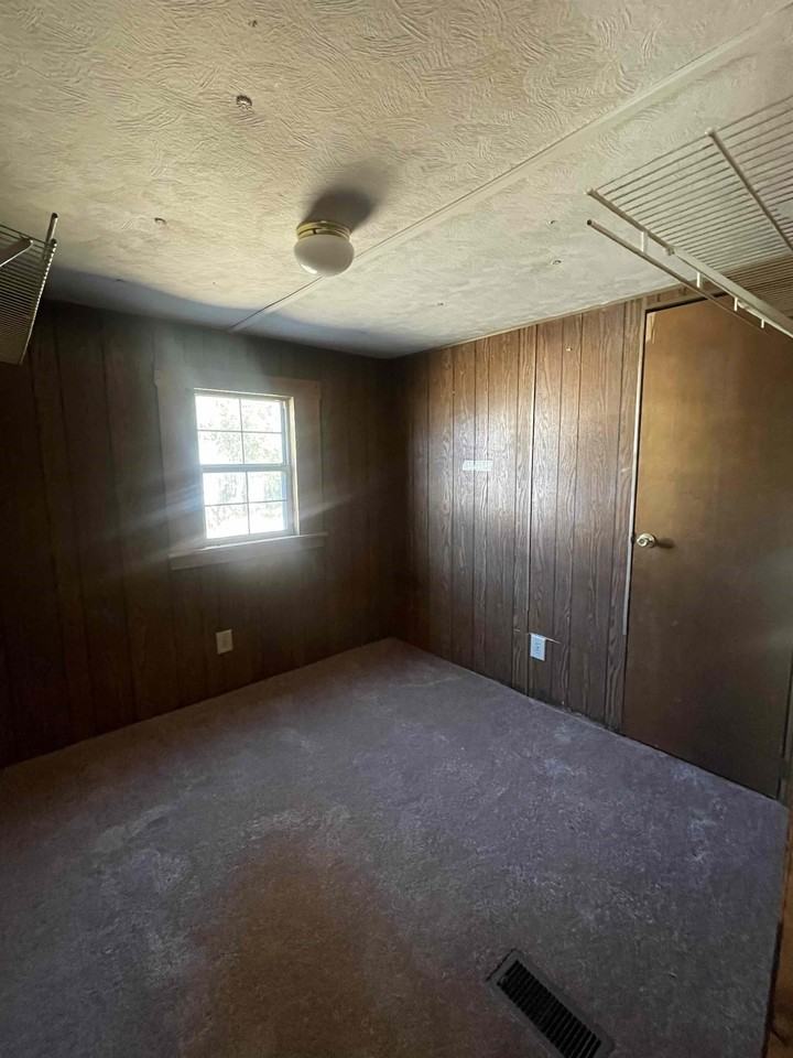 103 Clark Street Trailer #1 - Photo 3 of 6