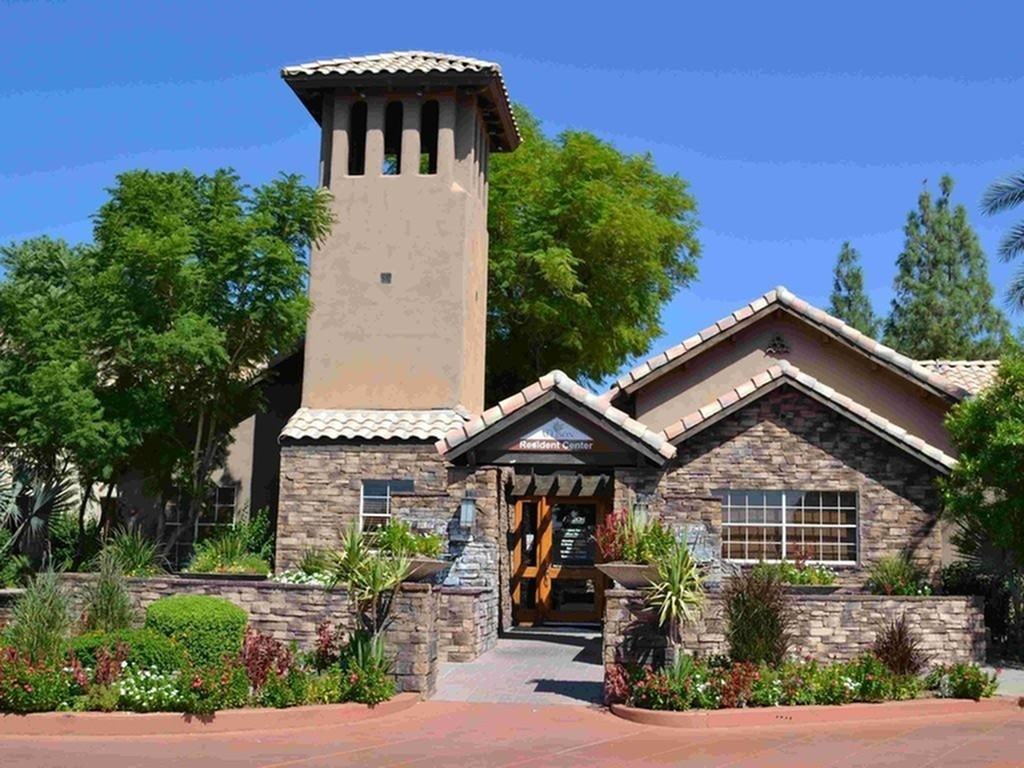 The Allison Condominiums - Photo 4 of 35