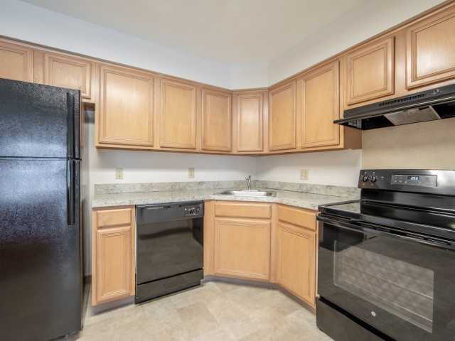 CARLTON PLACE - Photo 5 of 18