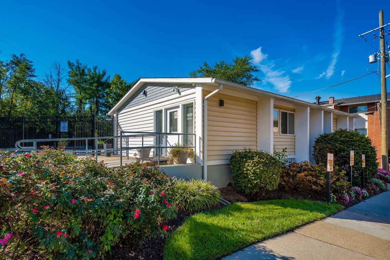 Hilltop Apartments - Photo 3 of 41