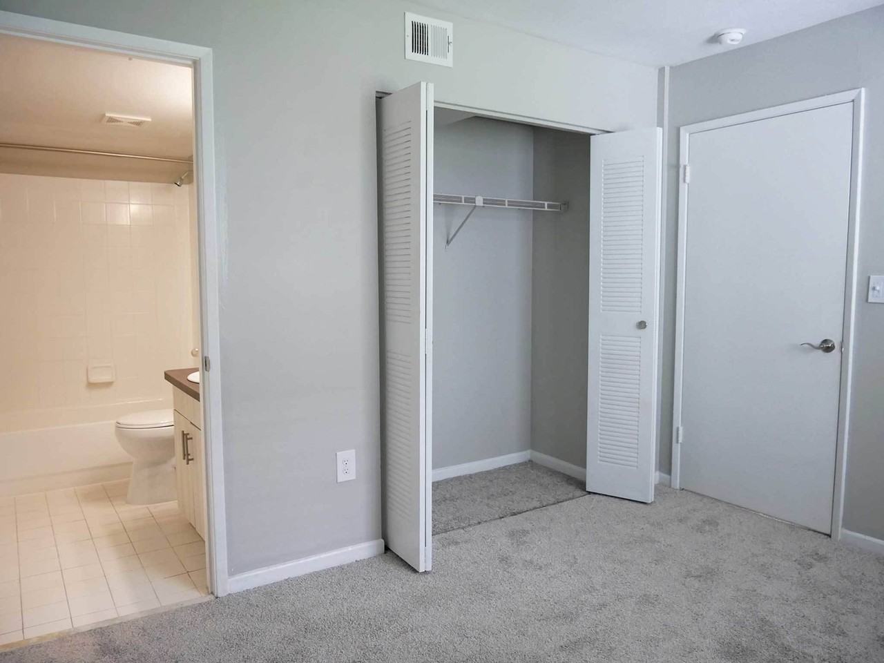 Advenir at University Park - Photo 6 of 20