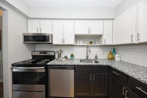 featured image of 820 River Dell Dr