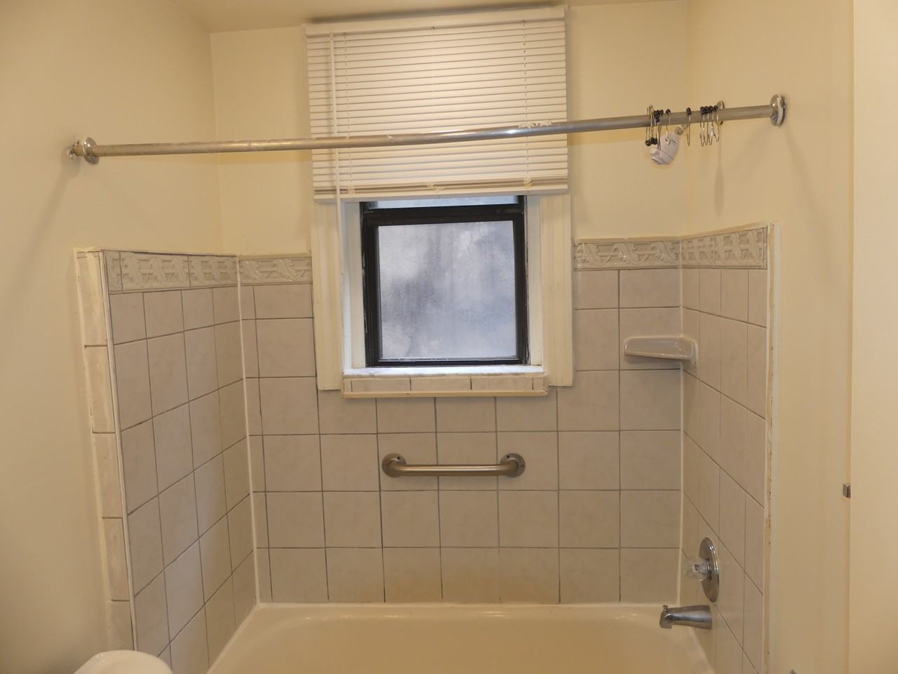 Winchester Apartments - Photo 4 of 12