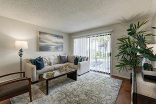 Club Valencia Luxury Apartments - Photo 1 of 1