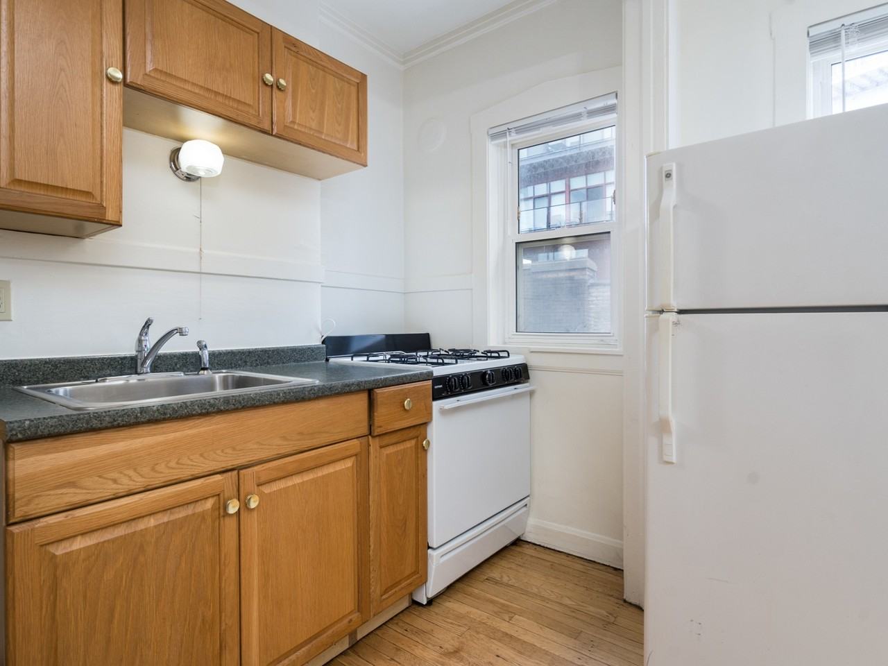 Ivanhoe - Photo 3 of 11