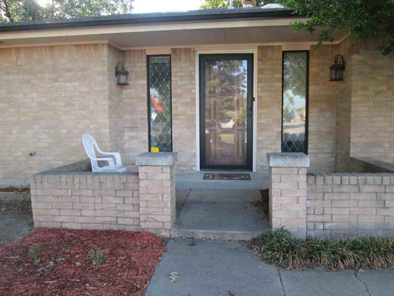 11301 Shannon Ave - Photo 2 of 26