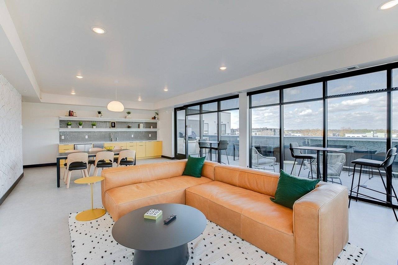 29 Bryant Apartments - Photo 7 of 31