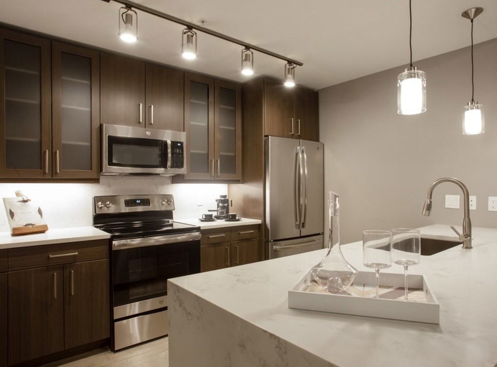 AMLI Downtown - Photo 2 of 38