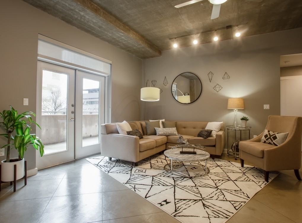 AMLI Downtown - Photo 5 of 38