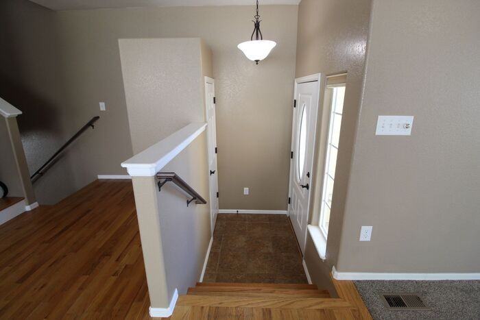 2614 Bar Harbor Dr - Photo 2 of 16