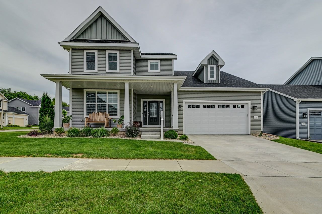 435 Tawny Elm Pkwy #NA - Photo 3 of 50