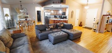 featured image of 1003 Se Grandview Ave #NA