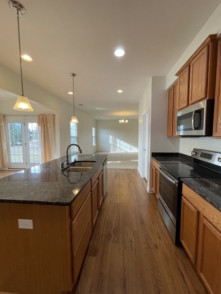 103 Alexandreas Ct #NA - Photo 3 of 18