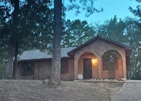 304 Lennard Ave #NA - Photo 2 of 20