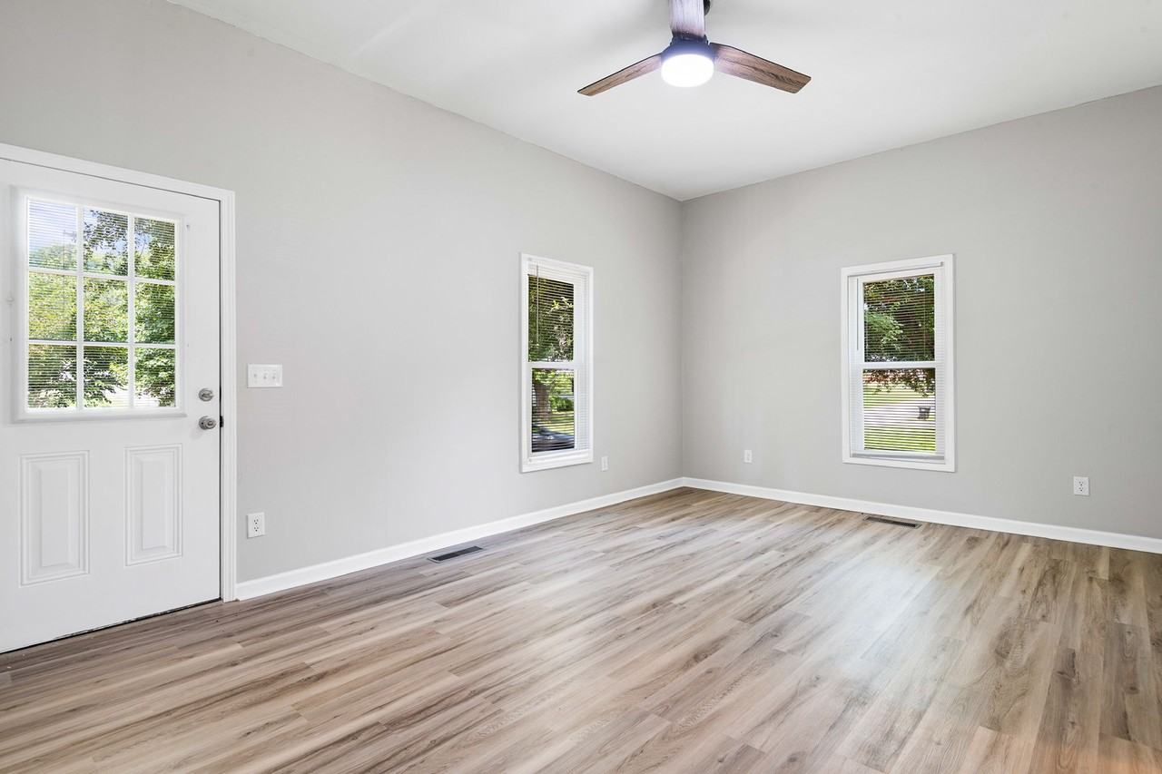 1586 3rd Street Dr Ne #NA - Photo 4 of 32