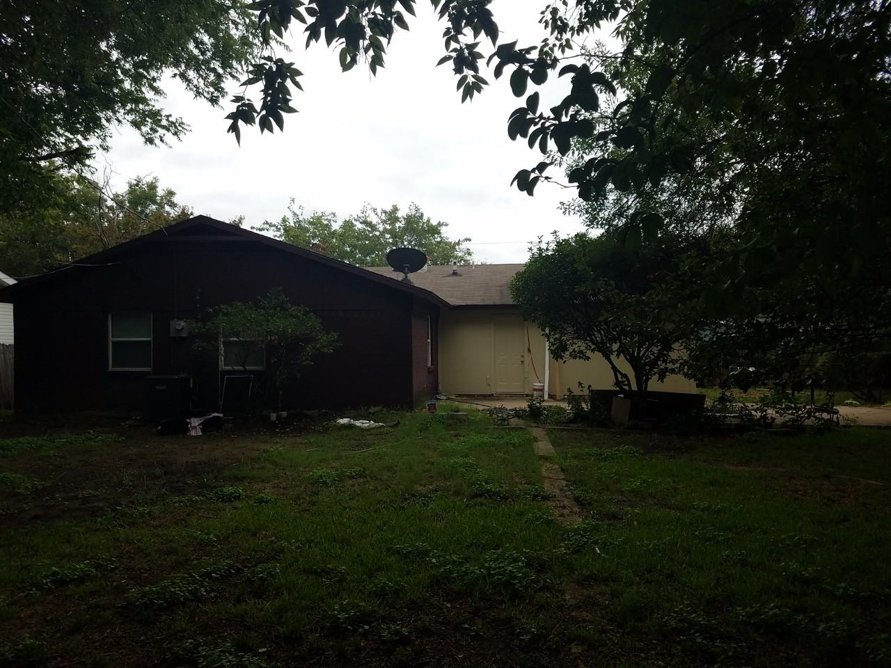 4208 Oleander Trl #NA - Photo 2 of 12