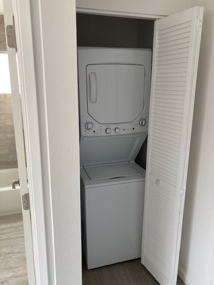Pine Terrace Apartments - Photo 3 of 13