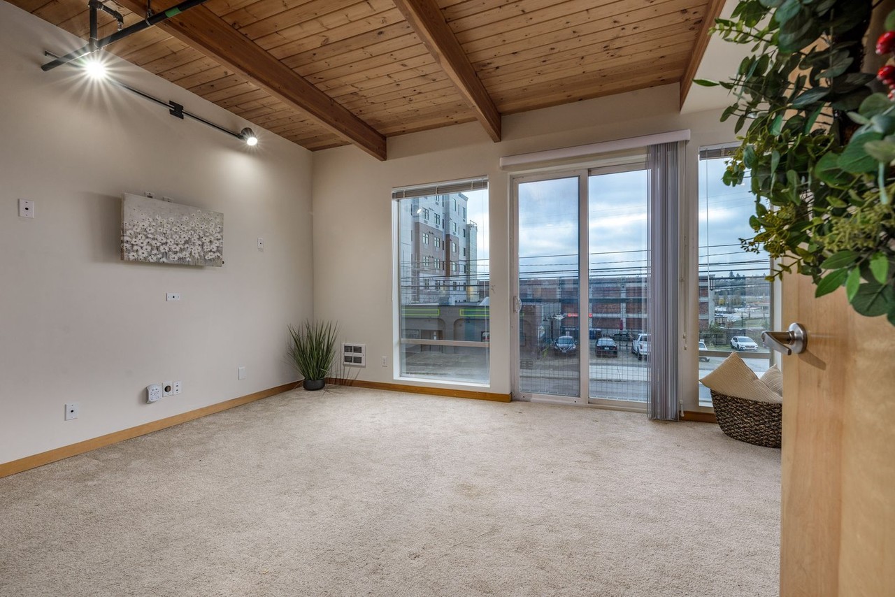 2520 Jefferson Ave #M - Photo 5 of 14