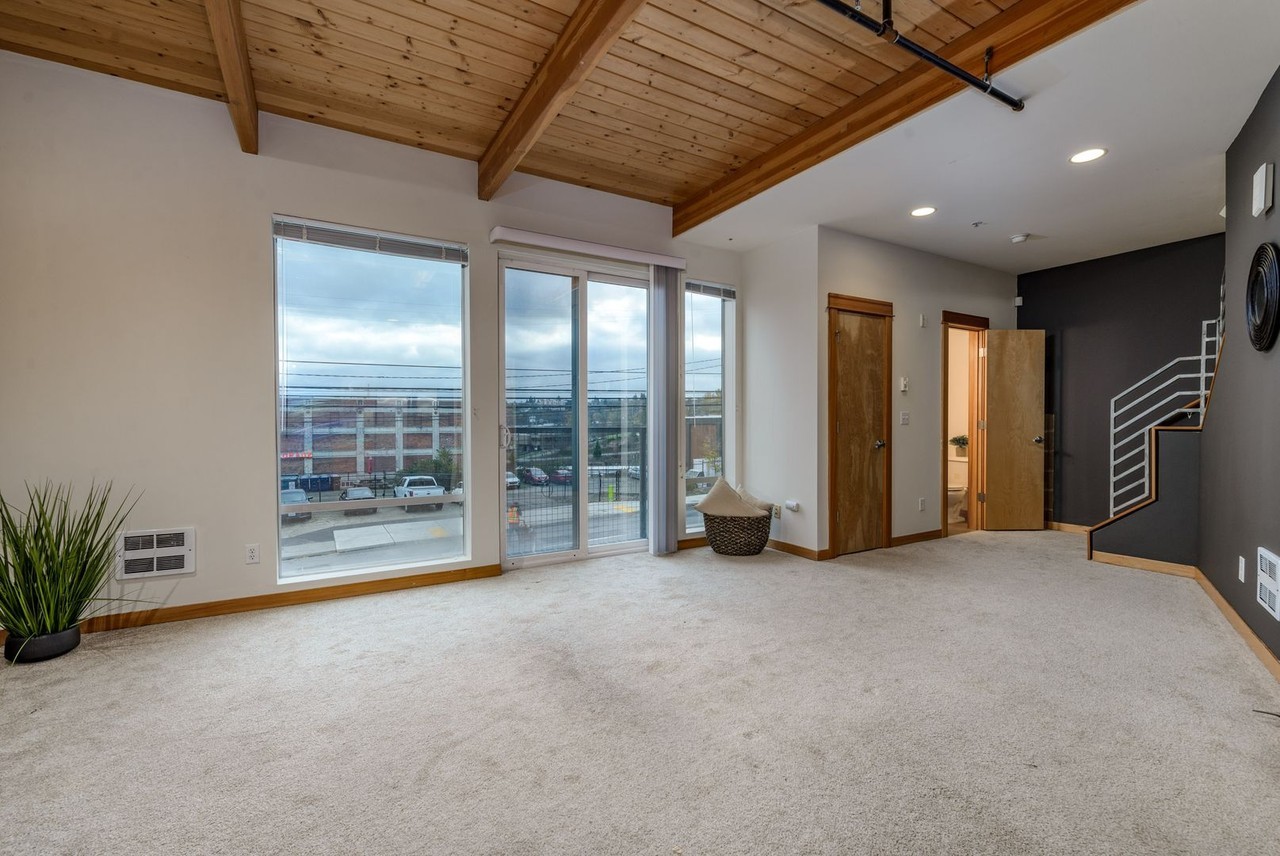 2520 Jefferson Ave #M - Photo 6 of 14