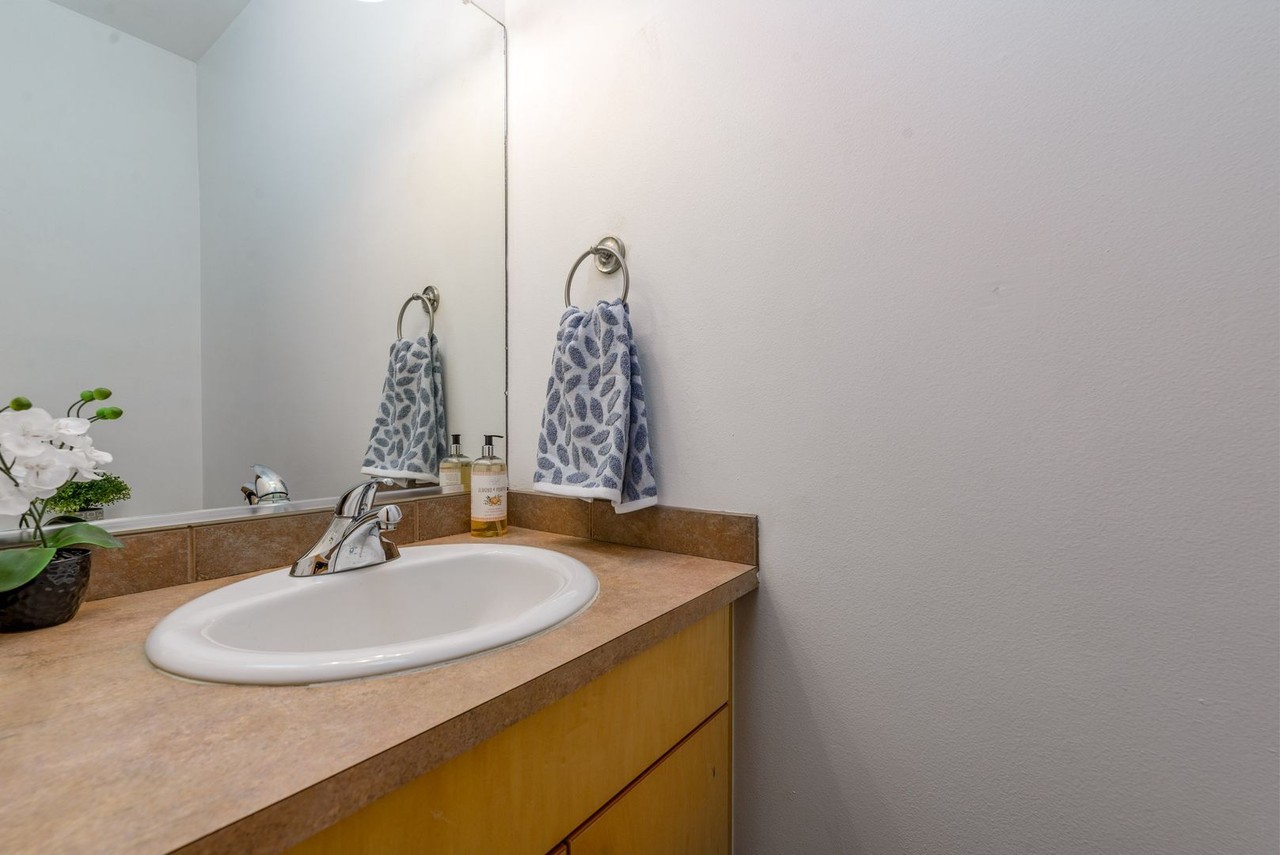 2520 Jefferson Ave #M - Photo 7 of 14