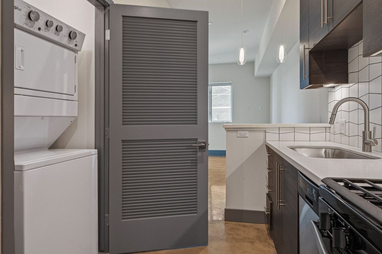 T Lofts Apts - Photo 2 of 40