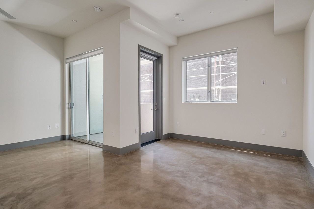 T Lofts Apts - Photo 5 of 40