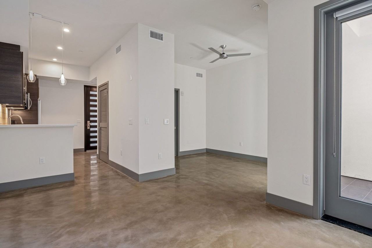 T Lofts Apts - Photo 6 of 40