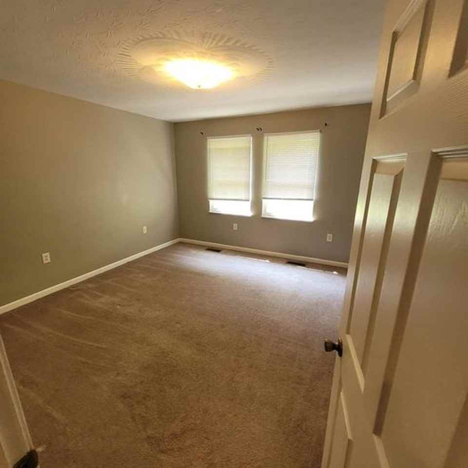 Chelyan Apartments - Photo 2 of 13