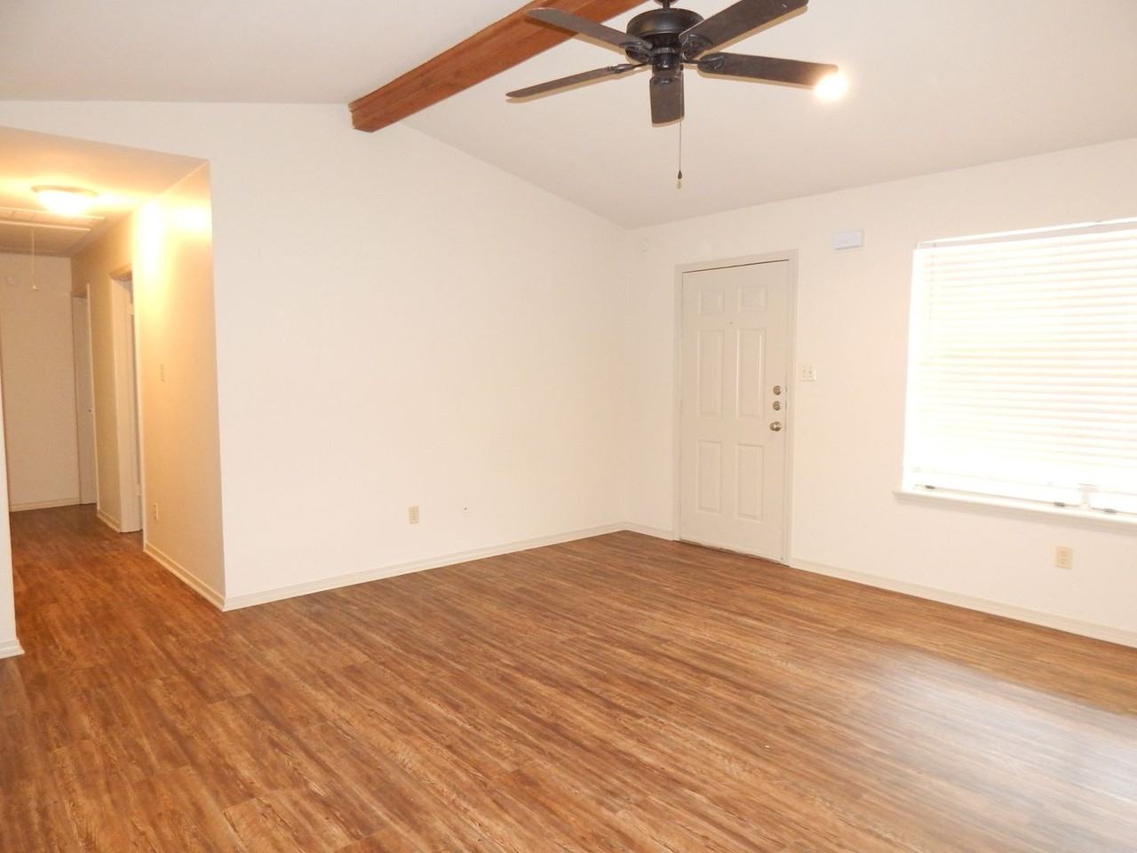 10074 Wooded Way - Photo 3 of 27