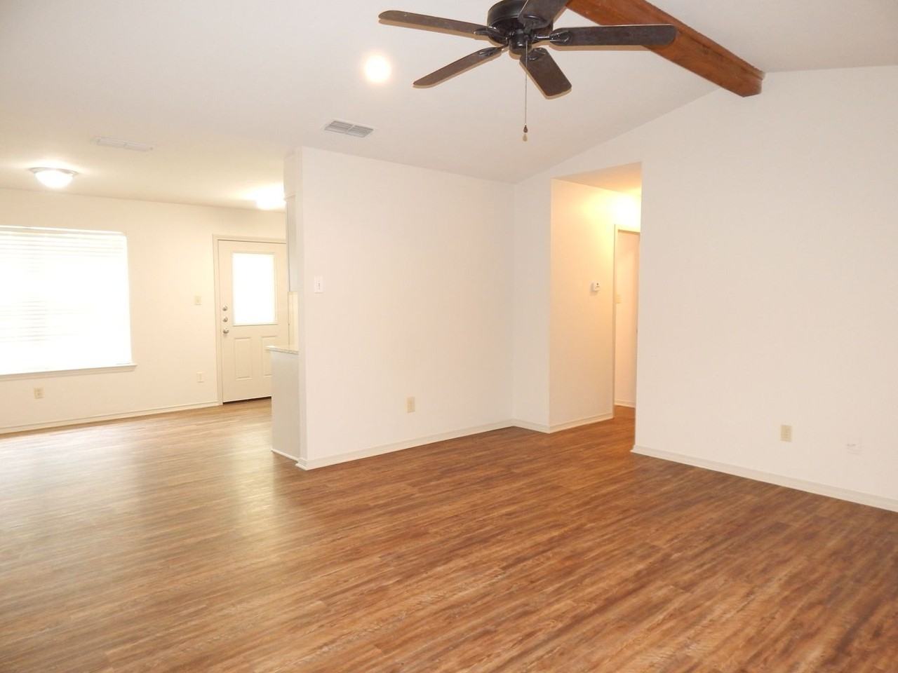 10074 Wooded Way - Photo 4 of 27